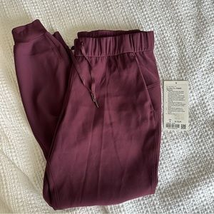 LuluLemon On the Fly Jogger Woven*